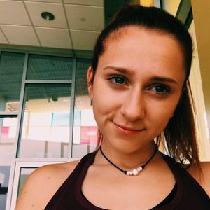 Meet your Posher, Carly